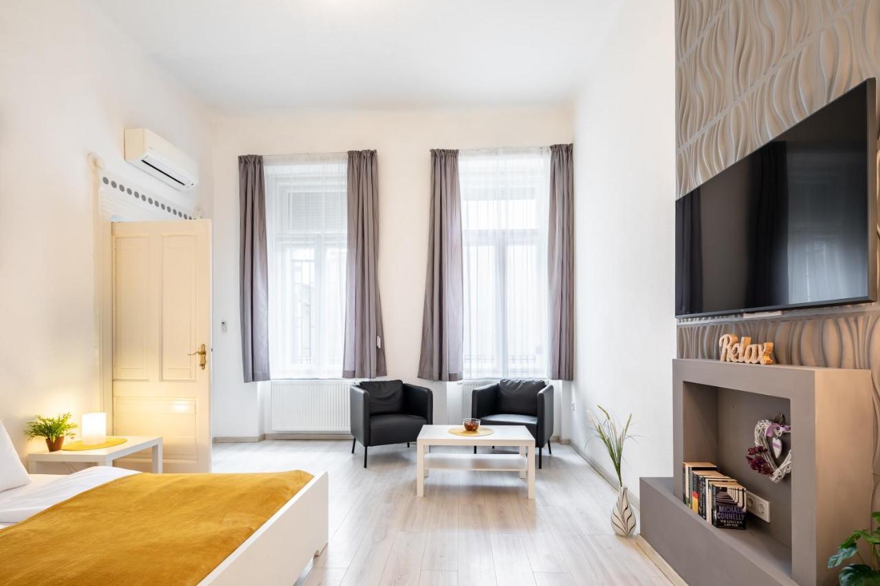 New, High Quality Apartment In The City Center Budapest Exterior photo