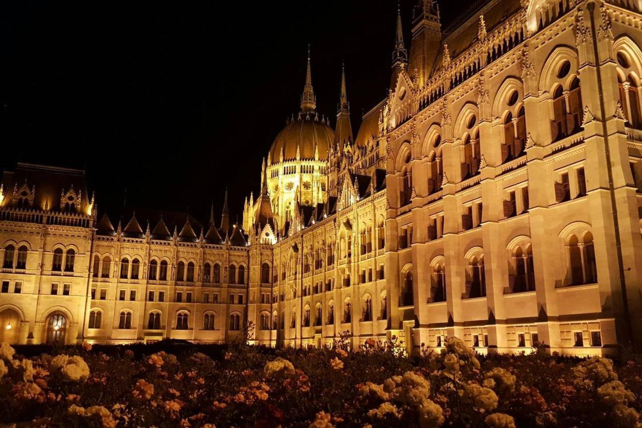 New, High Quality Apartment In The City Center Budapest Exterior photo