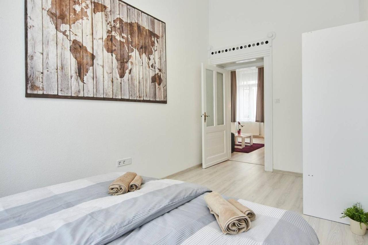 New, High Quality Apartment In The City Center Budapest Exterior photo